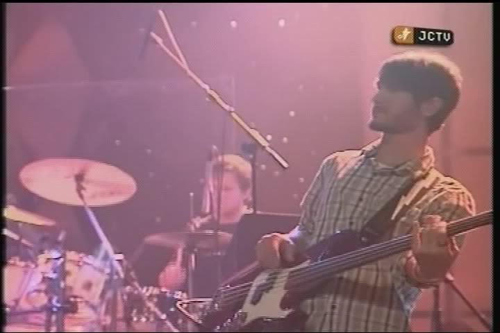 Chris Ulery playing bass on JCTV's 1 Music Village