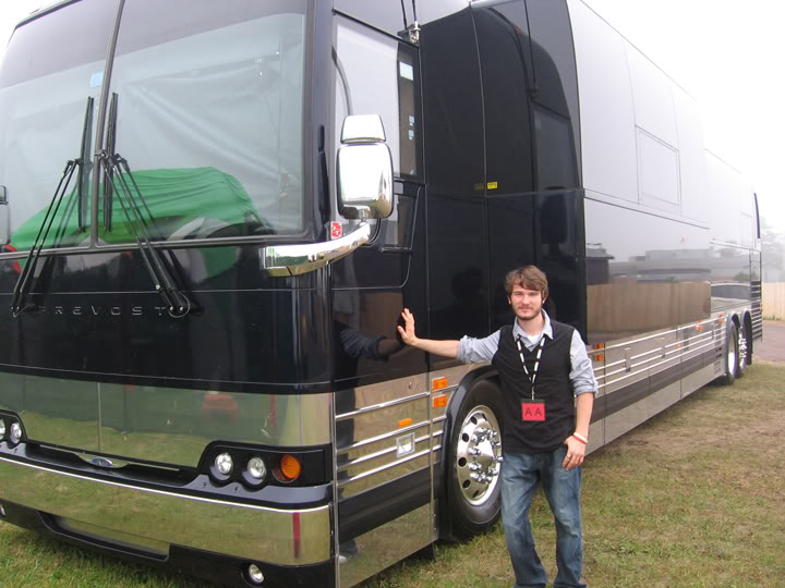 Chris Ulery beside the FFH tour bus on the Wide Open Spaces Tour